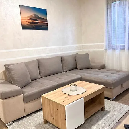 Zlatna Dolina Hills Hotel *